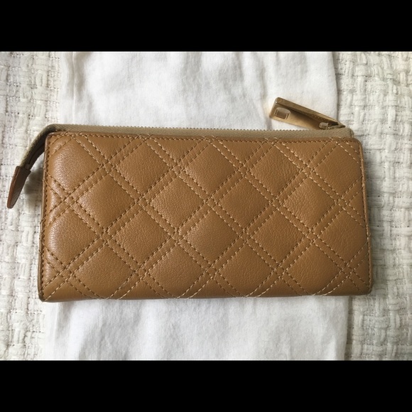 Authentic Marc Jacobs Quilted Wallet - Picture 7 of 7